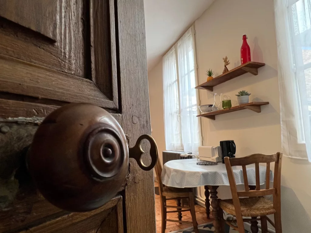 Maison Bout du monde château Angers, airbnb meublés de tourisme et chambres d'hôtes de charme
